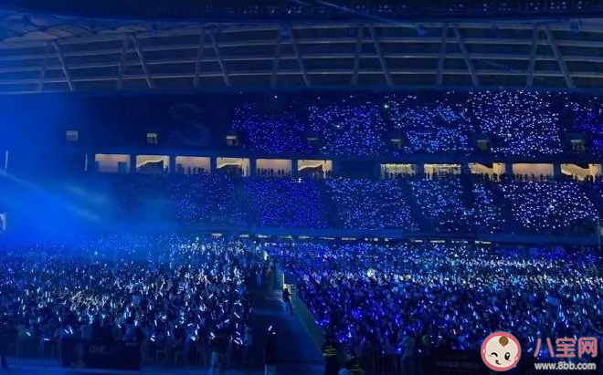 年輕人為何沉迷于線下演唱會 沉迷演唱會有什么負面影響