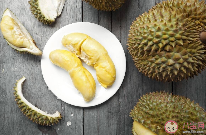 1個榴蓮頂3只雞說法靠譜嗎 榴蓮不能和牛奶酒精等同吃嗎 1個榴蓮頂3只雞說法靠譜嗎 榴蓮不能和牛奶酒精等同吃嗎