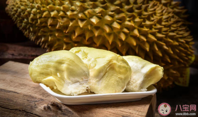 為什么一吃榴蓮就來大姨媽 月經(jīng)提前和吃榴蓮有關(guān)系嗎