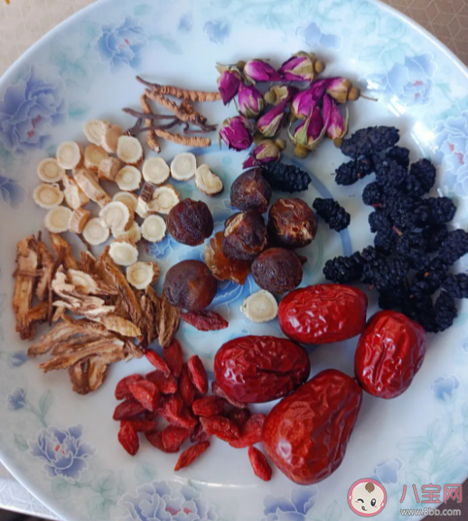 補(bǔ)血對(duì)于女性來說有多必要 女性應(yīng)該如何補(bǔ)血