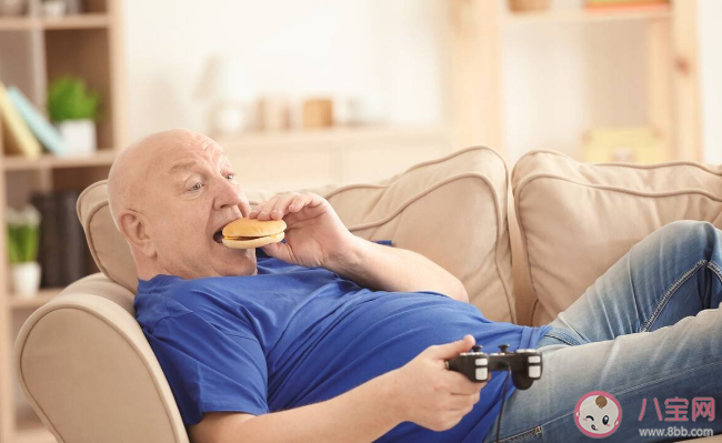 為什么一吃完飯就想睡覺 如何解決餐后犯困