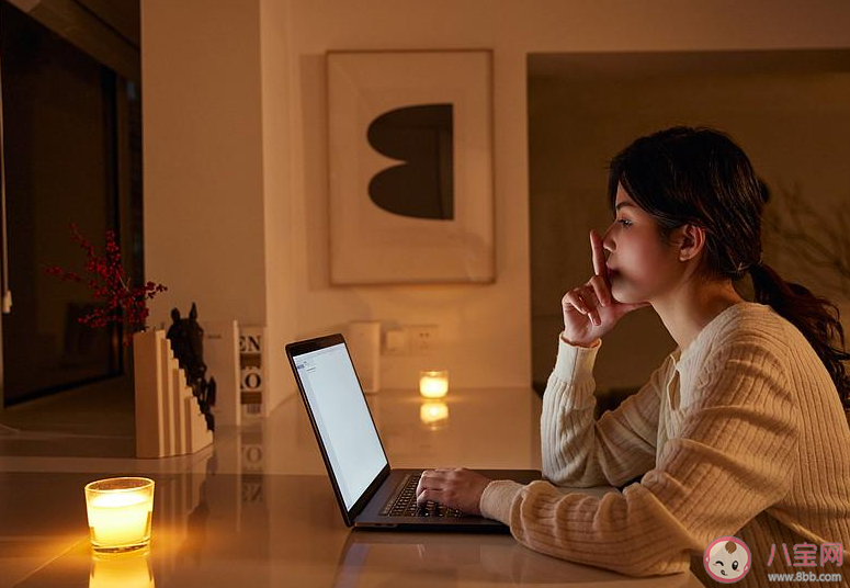 女性熬夜會導致雄性激素分泌過多嗎 女性熬夜有哪些危害