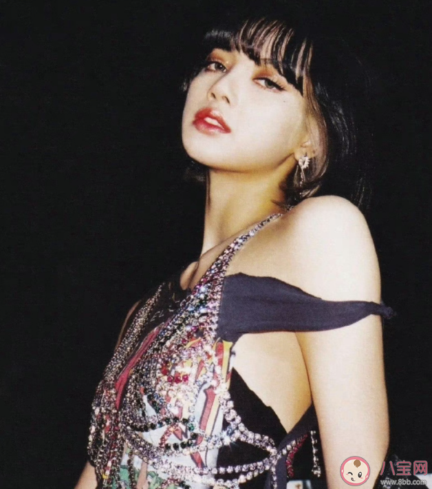 Lisa參加瘋馬秀為何引爭議 如何看待瘋馬秀的舞蹈藝術