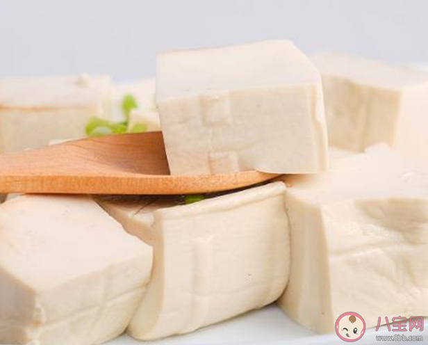 豆腐怎么烹調(diào)不易碎 食用豆腐對(duì)人體有什么好處 豆腐怎么烹調(diào)不易碎 食用豆腐對(duì)人體有什么好處