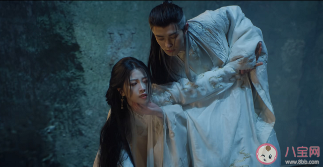 《云之羽》月公子是無鋒的嗎 月公子和云雀是什么關系