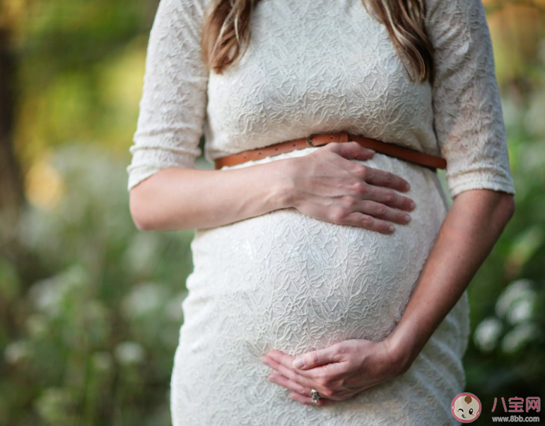 女子腹痛不知懷孕醫(yī)院廁所產(chǎn)女 真的有人懷孕了不自知嗎 女子腹痛不知懷孕醫(yī)院廁所產(chǎn)女 真的有人懷孕了不自知嗎