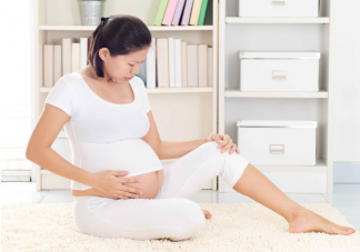 孕期乳暈周圍長小肉疙瘩要緊嗎 孕期乳房會有什么變化