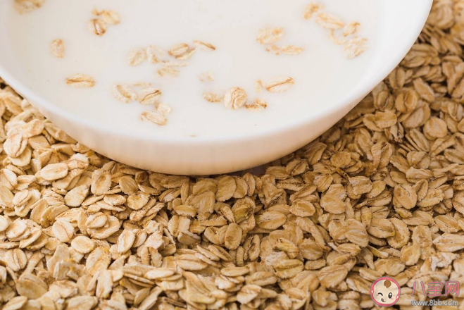 燕麥奶和牛奶哪個更好 燕麥奶和牛奶有什么區(qū)別