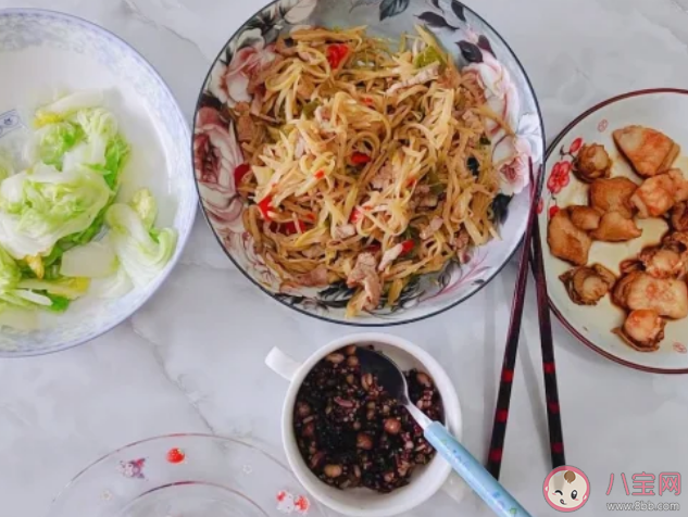 進食障礙后果有多嚴(yán)重 年青人為什么容易進食障礙 進食障礙后果有多嚴(yán)重 年青人為什么容易進食障礙