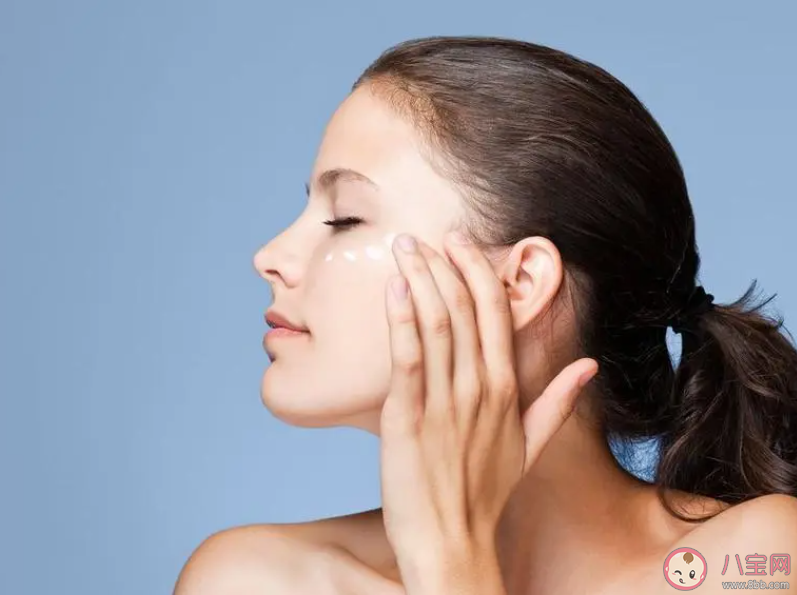 女性每月什么時(shí)候護(hù)膚最有效 女性應(yīng)該如何護(hù)膚 女性每月什么時(shí)候護(hù)膚最有效 女性應(yīng)該如何護(hù)膚