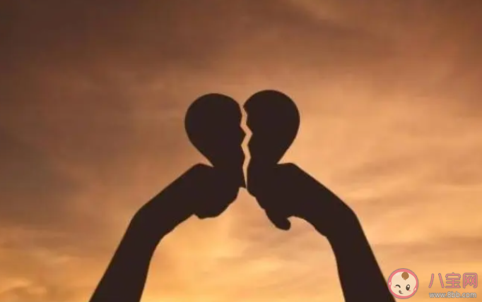 為什么中毒的我還大喊值得是什么歌 《中毒》歌詞歌曲介紹 為什么中毒的我還大喊值得是什么歌 《中毒》歌詞歌曲介紹