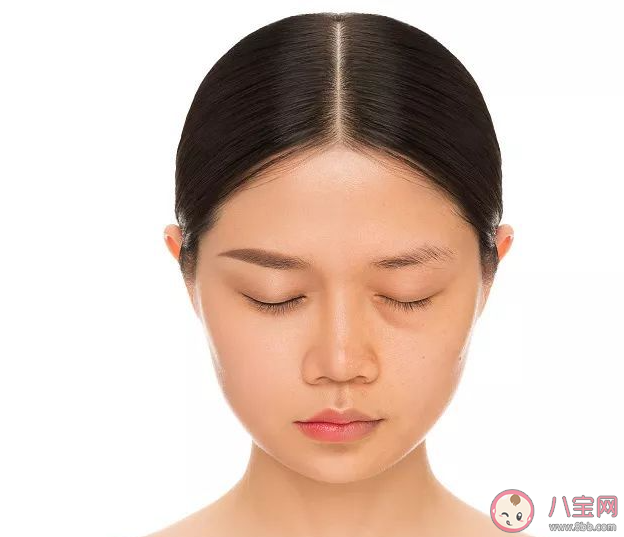 臉發(fā)黃的原因有哪些 女性臉發(fā)黃了怎么辦