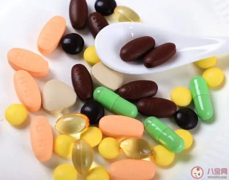 生理期吃布洛芬止痛會上癮嗎 多喝熱水能緩解痛經嗎