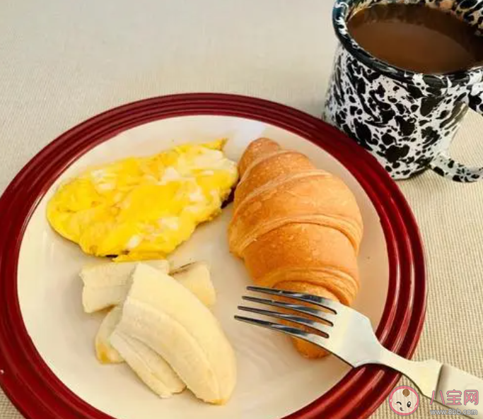 早晚餐吃得晚傷心臟嗎 正常的早晚餐時間是什么