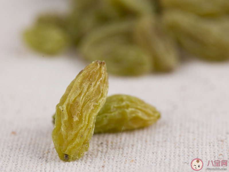 葡萄干怎么吃最健康 睡前吃幾粒葡萄干有哪些好處 葡萄干怎么吃最健康 睡前吃幾粒葡萄干有哪些好處
