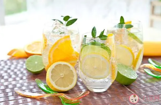 吃冷飲會引起痛經有科學依據嗎 月經期能不能吃冷飲