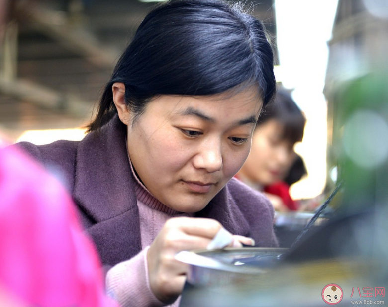 媽媽崗能緩解生育后再就業(yè)焦慮嗎 為什么女性婚后不好找工作