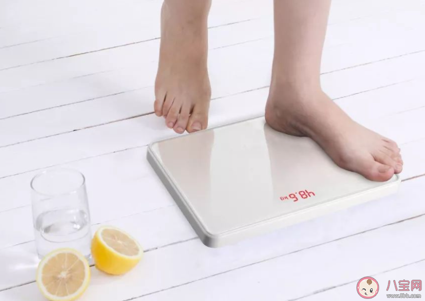 一天中什么時候稱體重最準確 減肥期間要每天都稱體重嗎