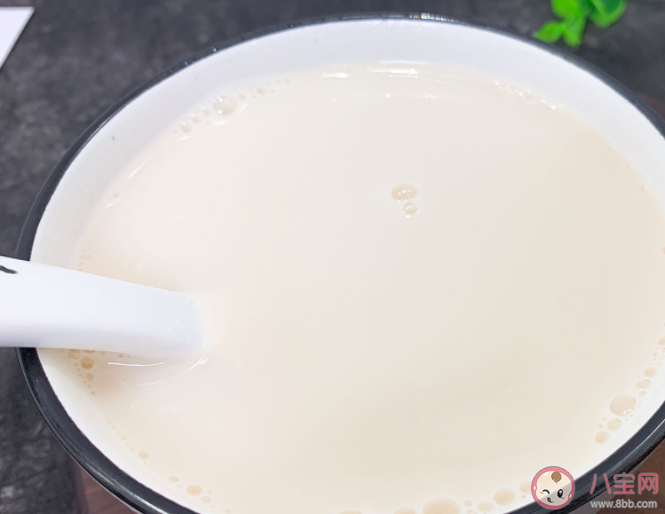 乳腺增生真是豆?jié){惹的禍嗎 乳腺增生哪些食物不能吃