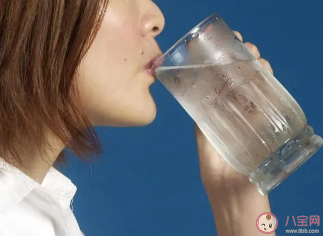 愛不愛喝水身體有啥區別 不愛喝水會影響哪些器官