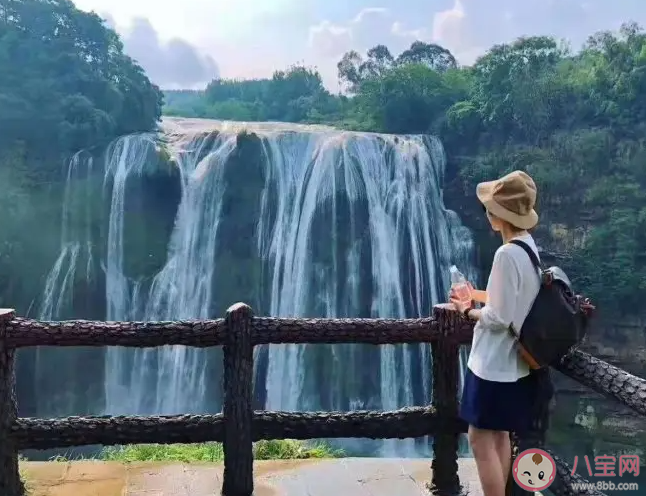 旅游到底是吃重要還是住重要 旅游途中吃住要注意些什么 旅游到底是吃重要還是住重要 旅游途中吃住要注意些什么